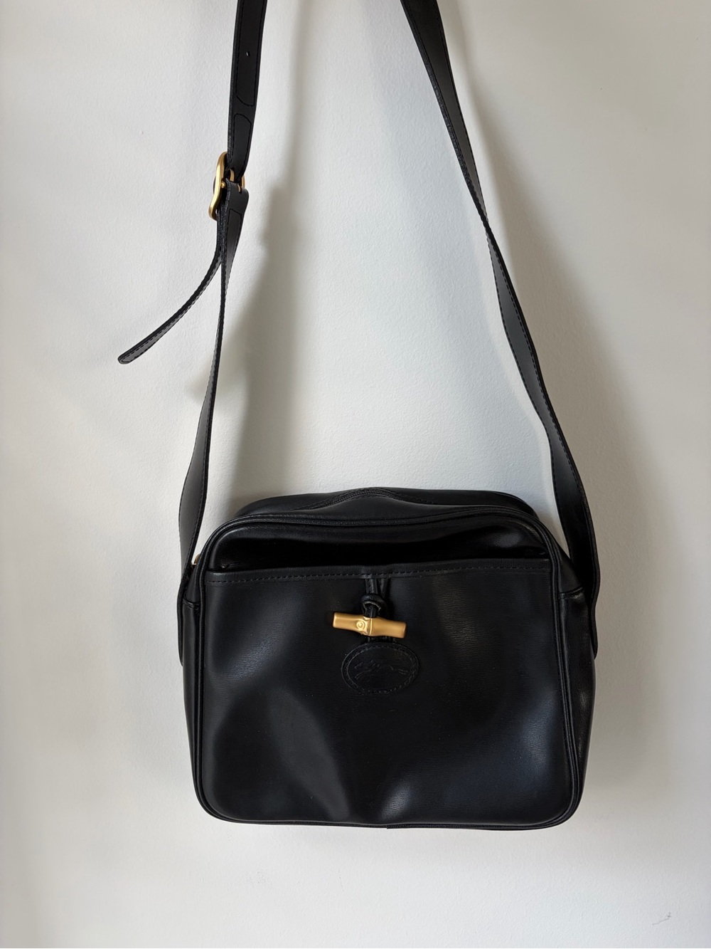 Vintage Longchamp Roseau Leather Crossbody Bag - Black
